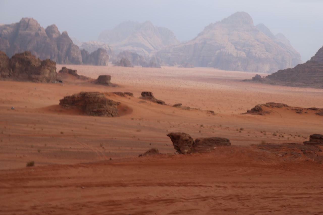 Wadi Rum Legend Camp エクステリア 写真